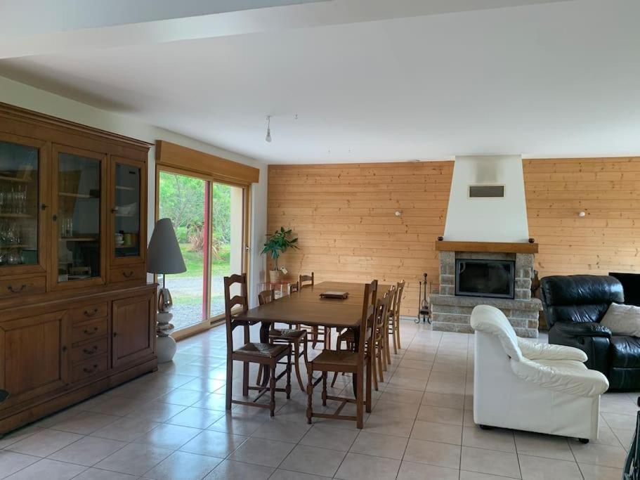 Les CresnaysGite De La Poupardiere, Maison De Campagne En Bordure De Riviere - 2 Nuits Minimum别墅 外观 照片